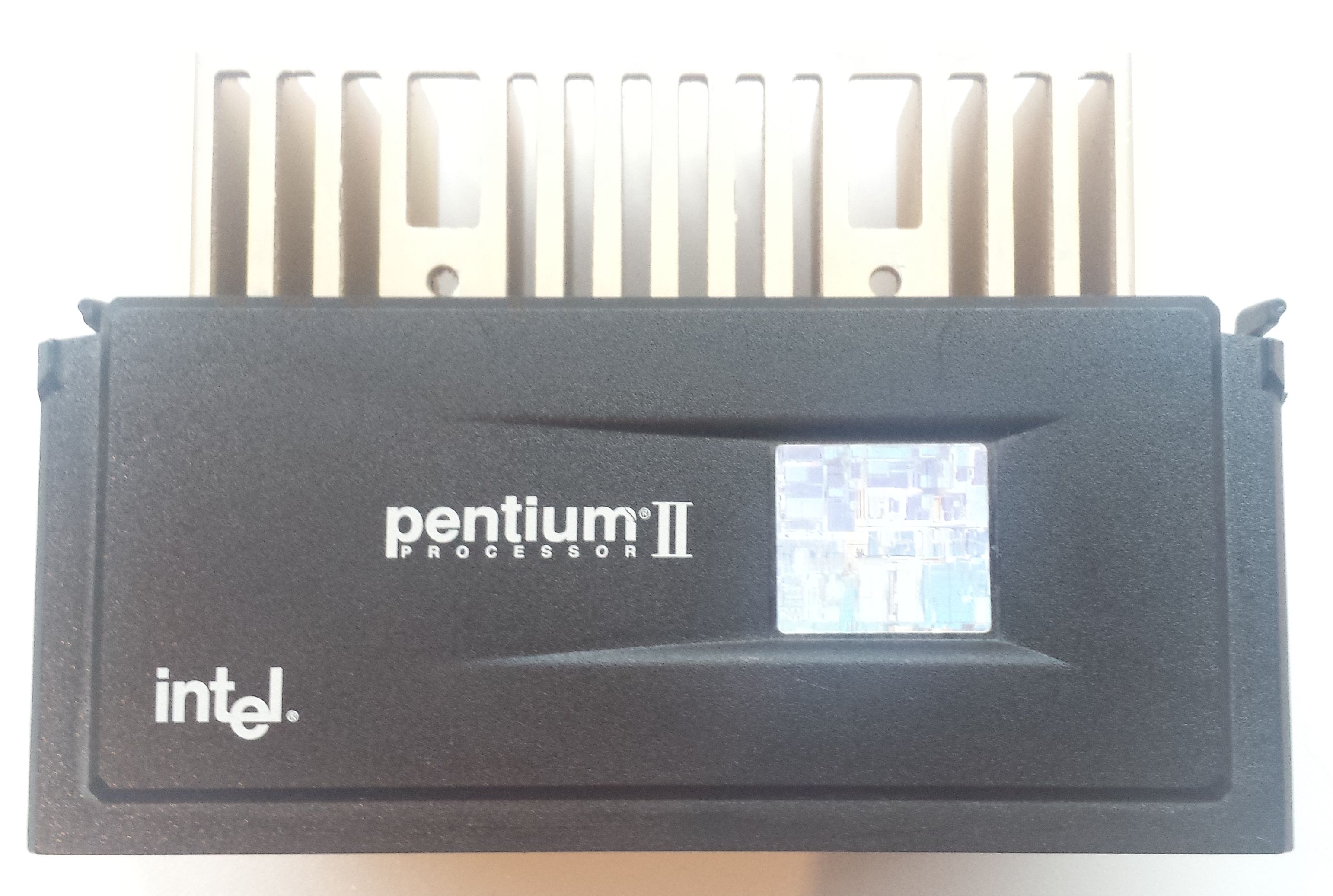 Intel Pentium 2 450 MHz SL2U7-01 voorkant